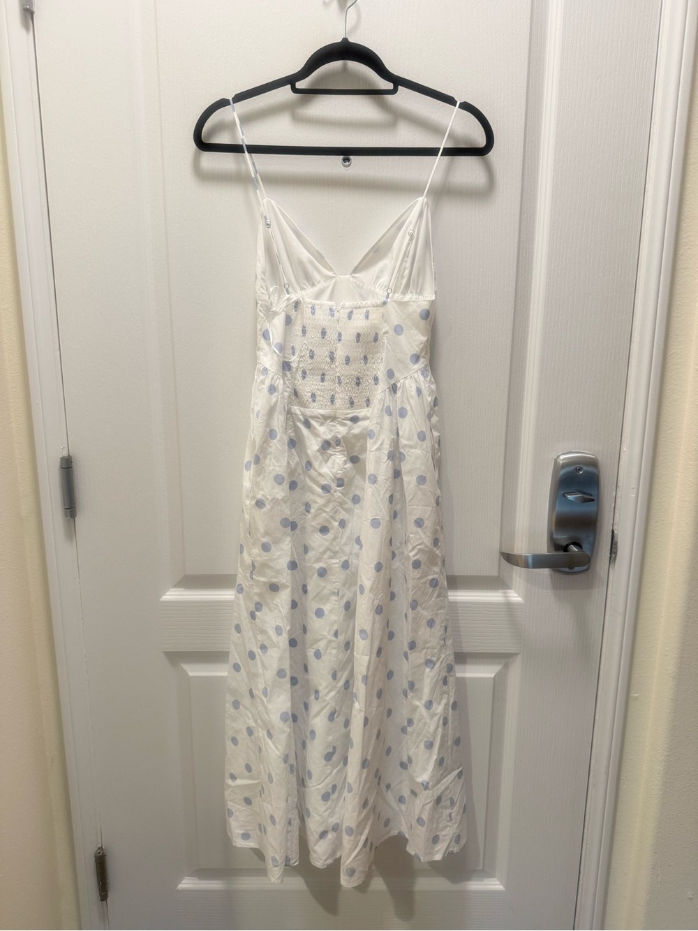 Nia Sydney Polka Dot Sweetheart Neck Midi Dress
In Blue Dots Size S NWT - Picture 7 of 8